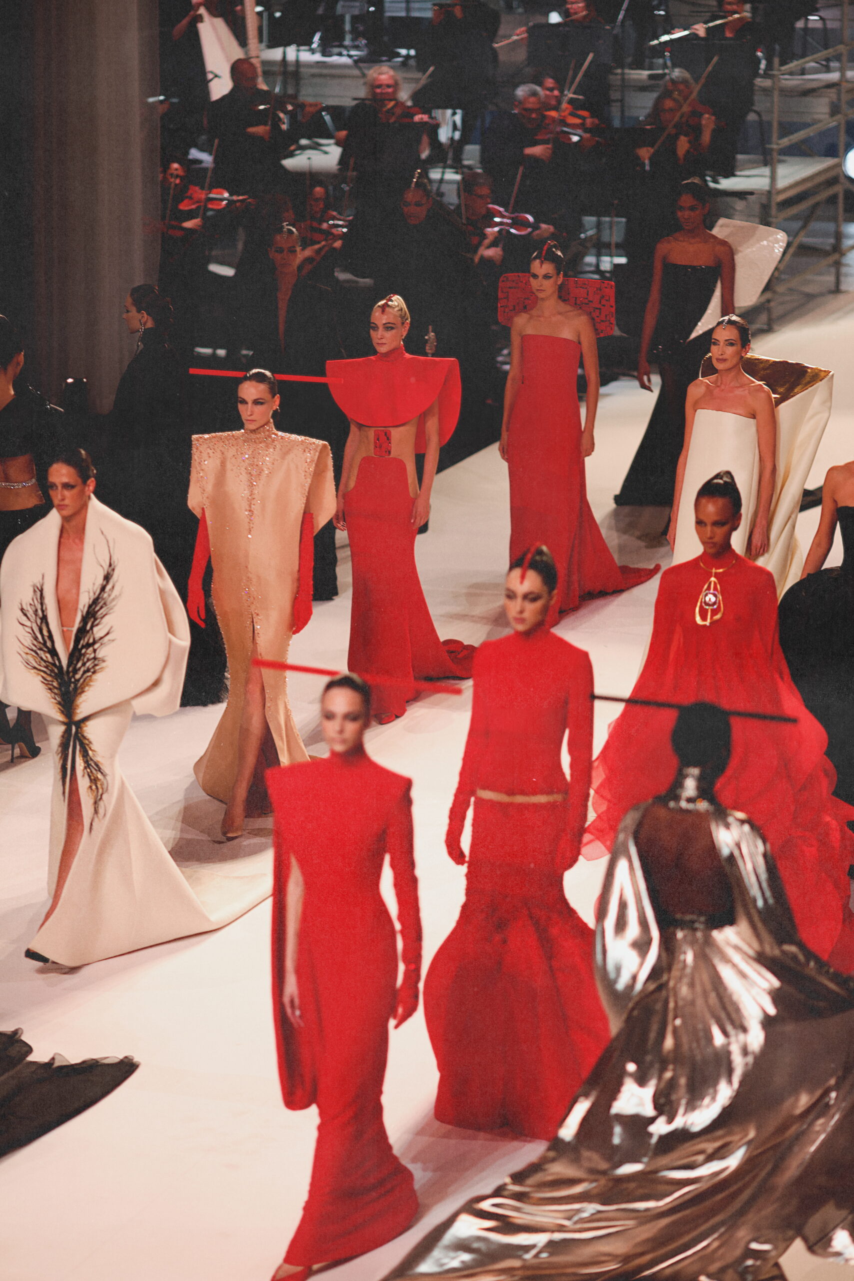 Stephane Rolland Fall/Winter 2025-2016 Haute Couture Show